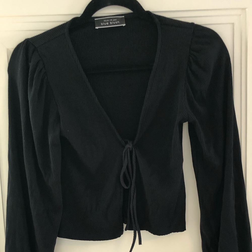 Tie top